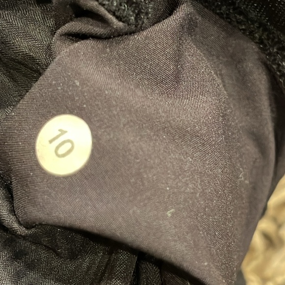 Lululemon Dance Studio Mid-Rise Crop 25” Black Size 10 - Picture 3 of 7